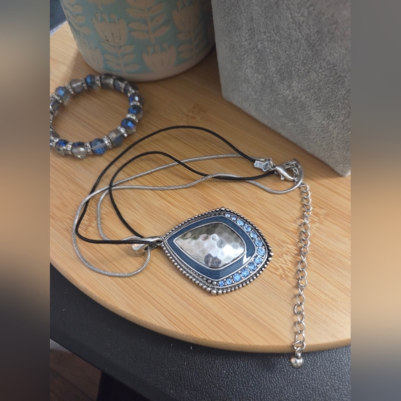 Blue and Silver Jewelry Set - Picture 7 of 7
